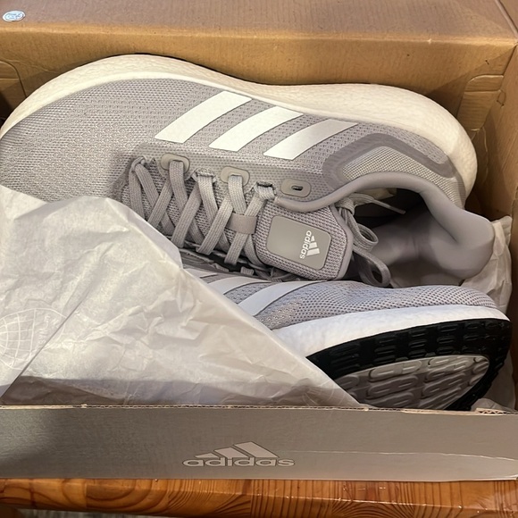 Adidas gray and White Purebppst Jet Running Shoes women’s 9.5 new w/box main image 10